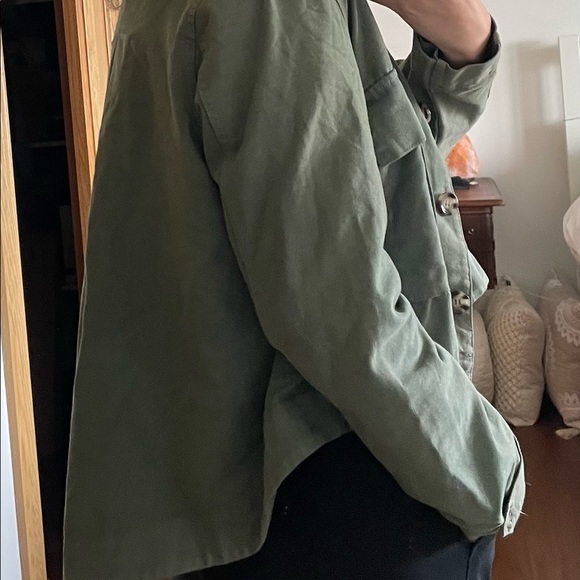 BDG COAT - Picture 2 of 3